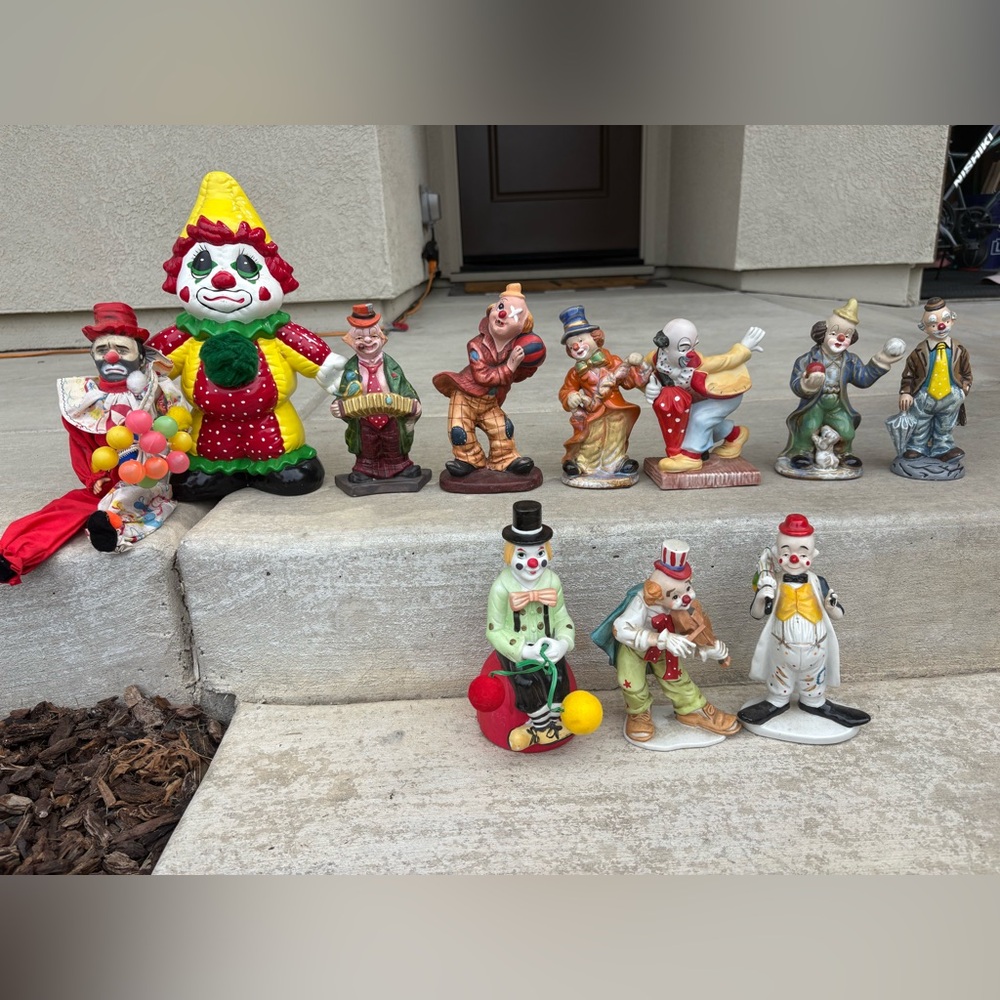 Clowns Huge Lot of 11 Vintage and Collectible from 1970s -80s